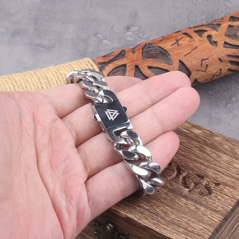 bracelet-traingle-n-1