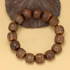 Браслет из дерева розы «Ом Мани Падме Хум»